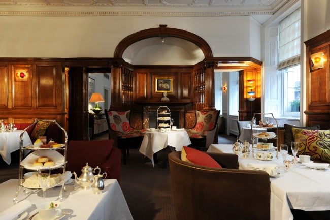 Inside a typical English tea room - Courtesy www.mayfaireccentrics.com 