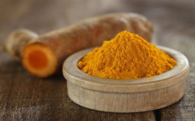 Practically a staple ingredient in many Sri Lankan foods, turmeric comes packed with a variety of health benefits. Image credit: Swapan Photography/Shutterstock