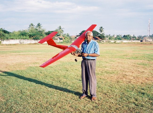 Edward Perera with his steam-powered, remote-controlled model aircraft - Courtesy www.negomboaeromodellers.com