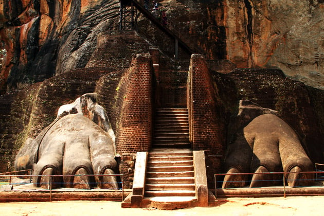 The entrance to the ancient fortress of Sigirya, which features two giant lion paws. Image courtesy for91days.com 