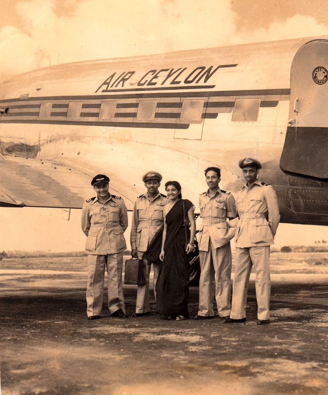 Pilots and crew members of an Air Ceylon flight. Credits: asankthi-wordpress.com